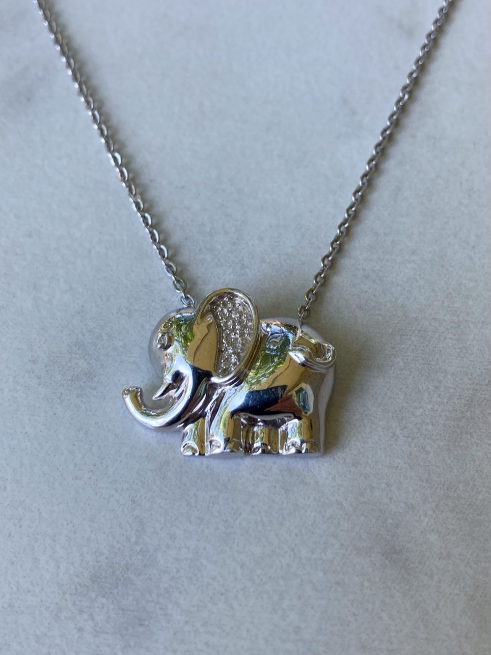 925 Sterling Silver Elephant with Small Diamond Eye Pendant No Chain